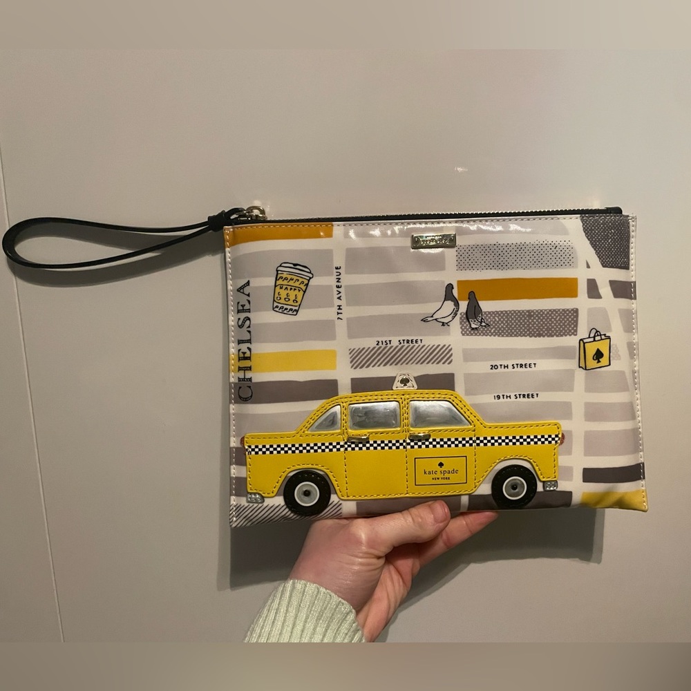 Authentic Kate Spade wristlet NYC